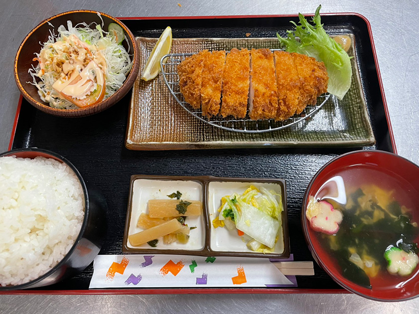 とんかつ定食
