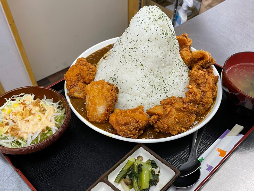 鳥の唐揚げカレー